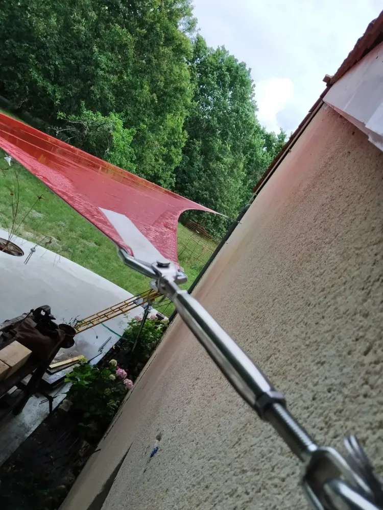 Toiles sur mesure près de Saint-Laurent-Médoc